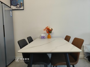 開(kāi)元華庭現(xiàn)代簡(jiǎn)約餐廳效果圖