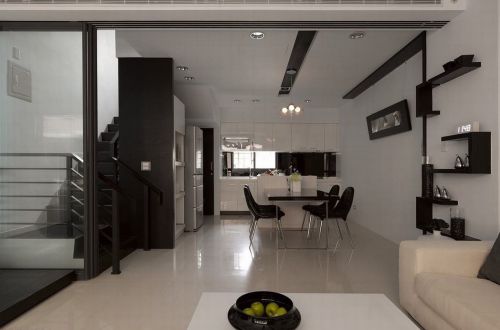 黑白基調美麗焦點復式現(xiàn)代簡約客廳餐廳美圖