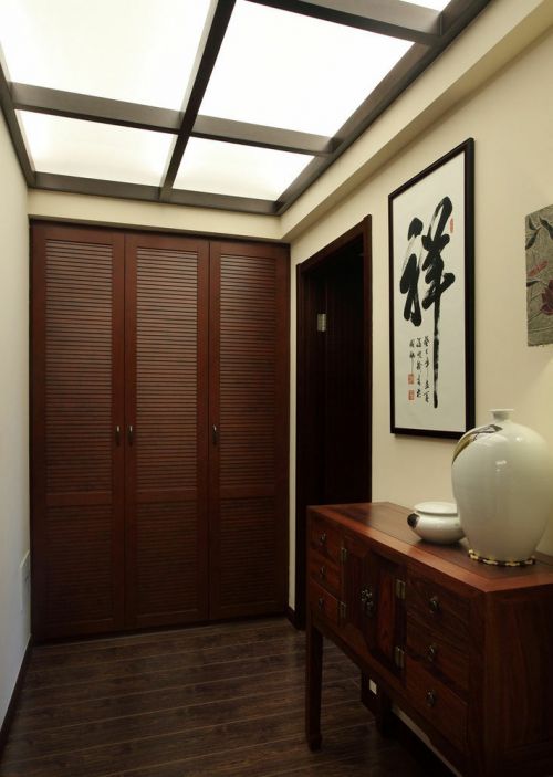 經(jīng)典新中式風(fēng)格玄關(guān)裝飾設(shè)計圖片