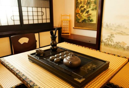 新古典風(fēng)格三居室客廳裝修效果圖