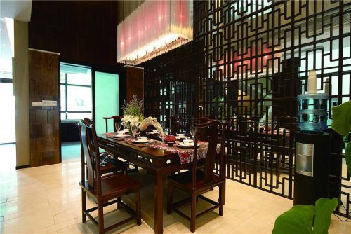 中式餐廳隔斷設(shè)計(jì)圖