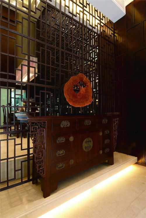 中式玄關(guān)隔斷設(shè)計(jì)案例展示