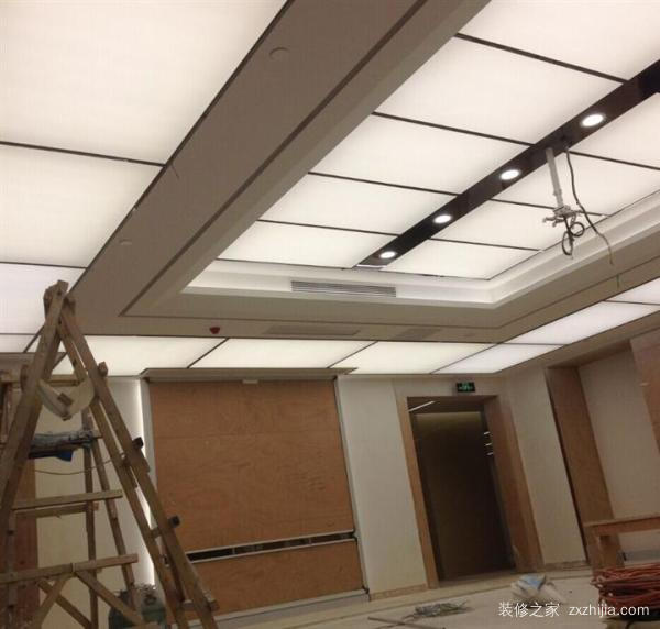 平面吊顶加软膜天花施工(平面吊顶加软膜天花施工视频)