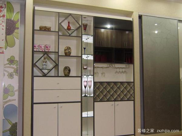 现代简约风格酒柜价格是多少 酒柜的品牌有哪些  第1张