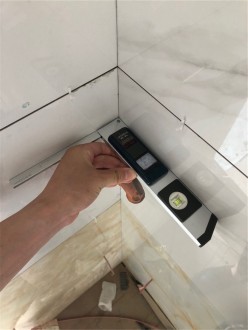 深圳星海名城-现代风格-三居室-完工工地-泥木